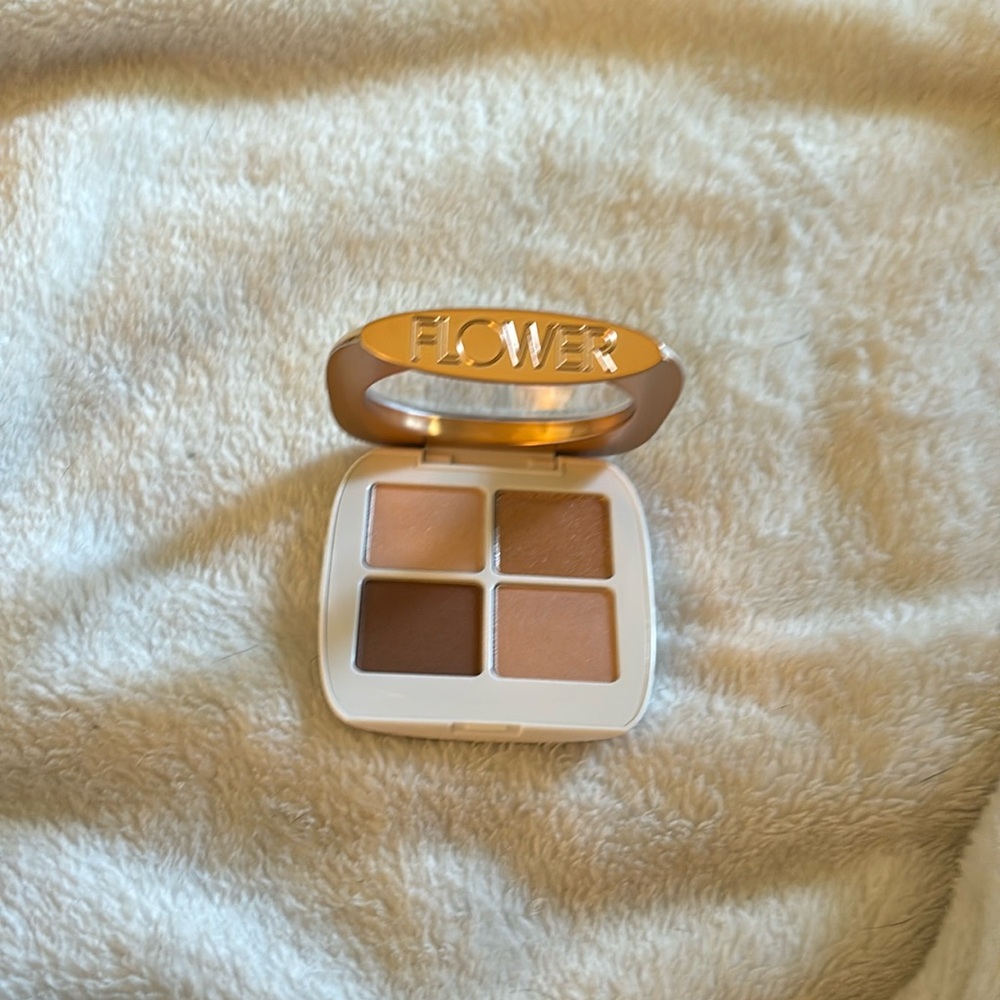 Flower eyeshadows